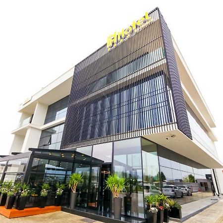 N Hotel By Noshi Rinas Kültér fotó