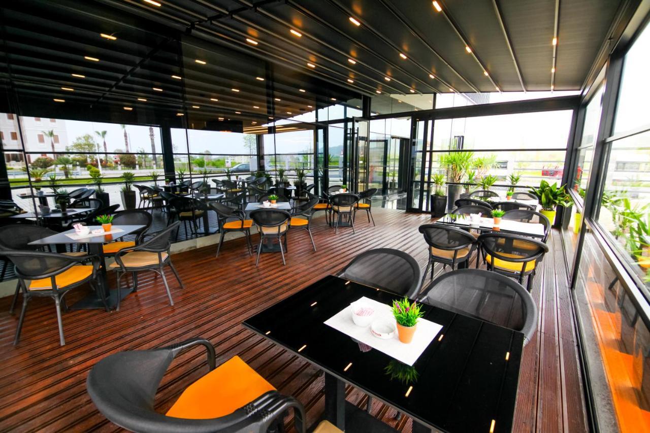 N Hotel By Noshi Rinas Kültér fotó